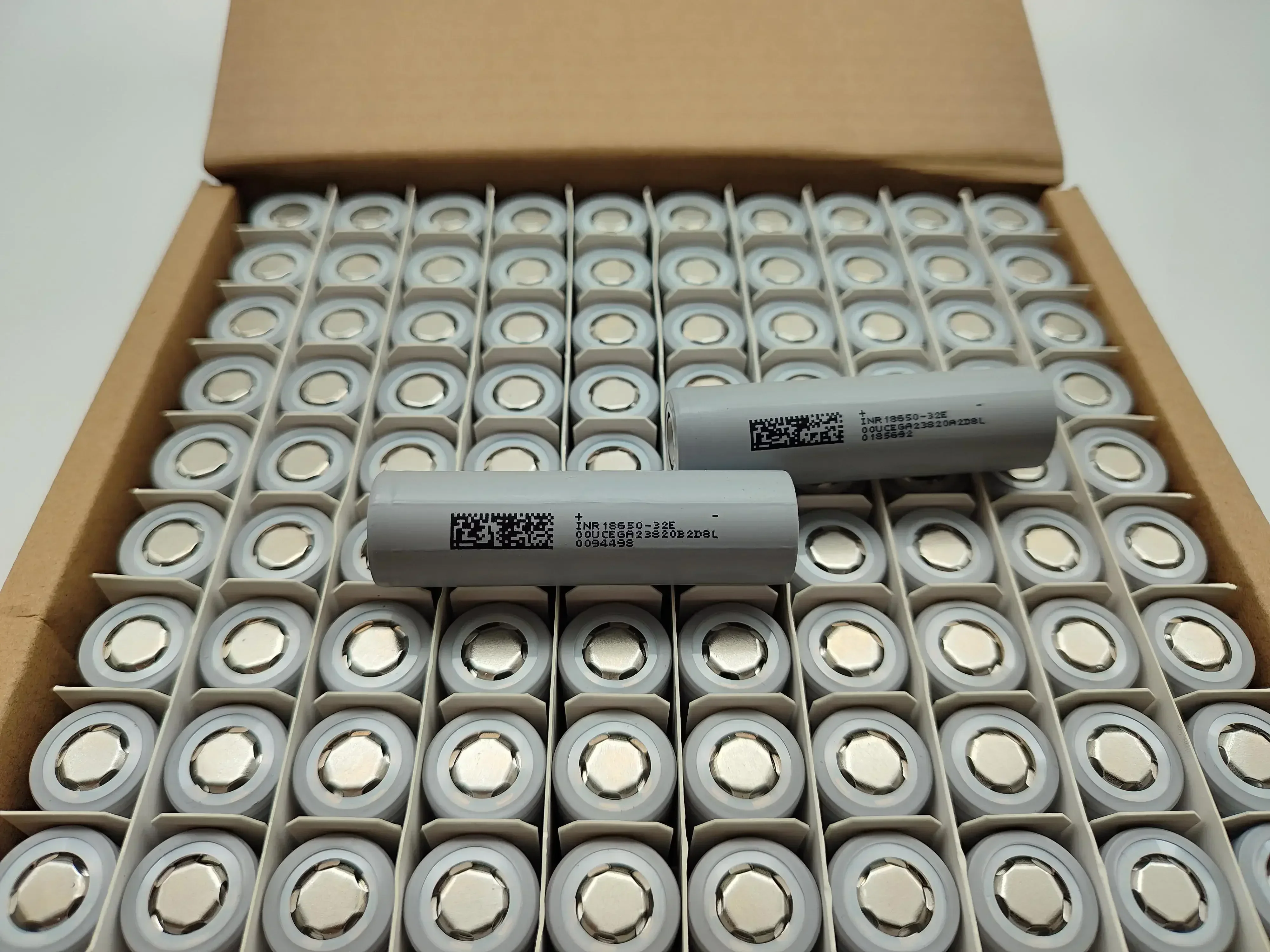 32E INR18650 3200mAh 3.7V Akum – Vaping Goods recenzja i cena